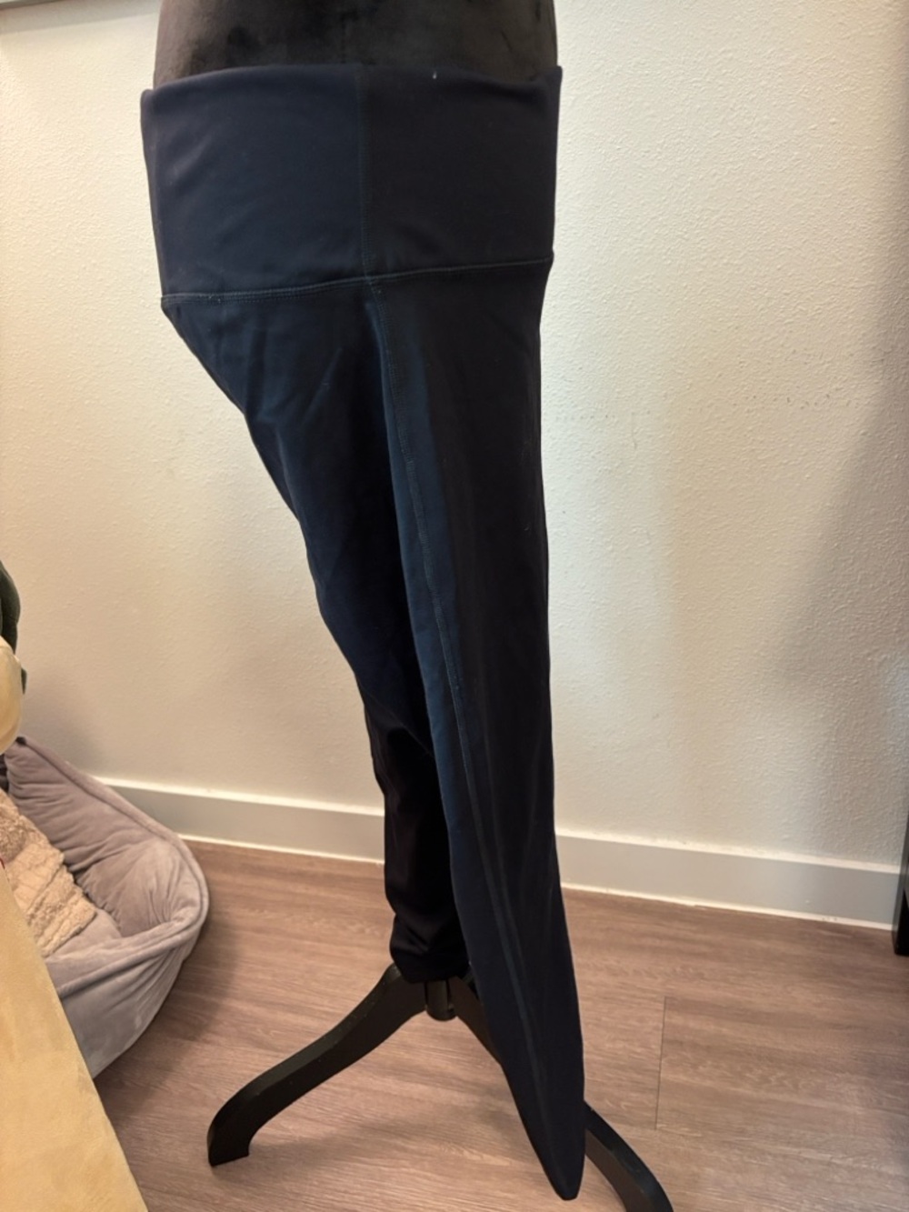 Black Fold-Over Waist Leggings - Picture 4 of 8